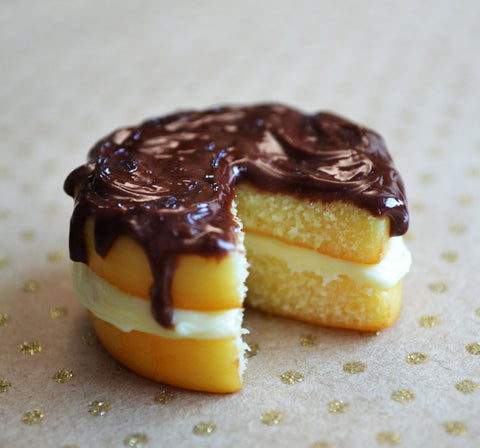 *sale* Boston Cream Pie Magnet